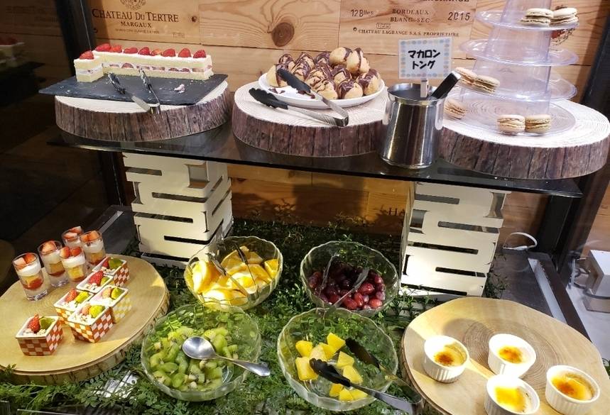 飲み放題が嬉しい
種類豊富なビュッフェ / 3