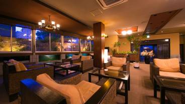 ロビー応接スペース / 2