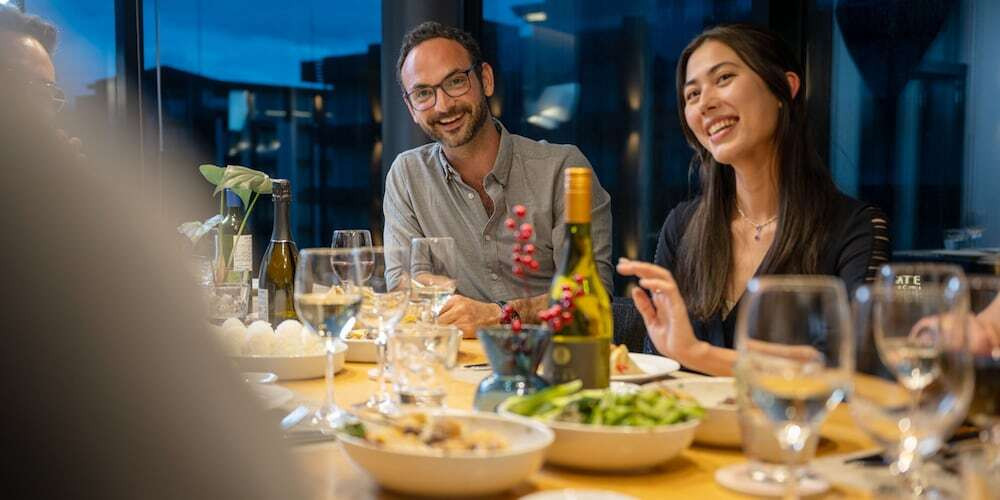 客室内のダイニングエリア