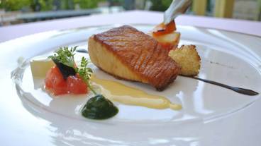 食事・飲み物 / 10