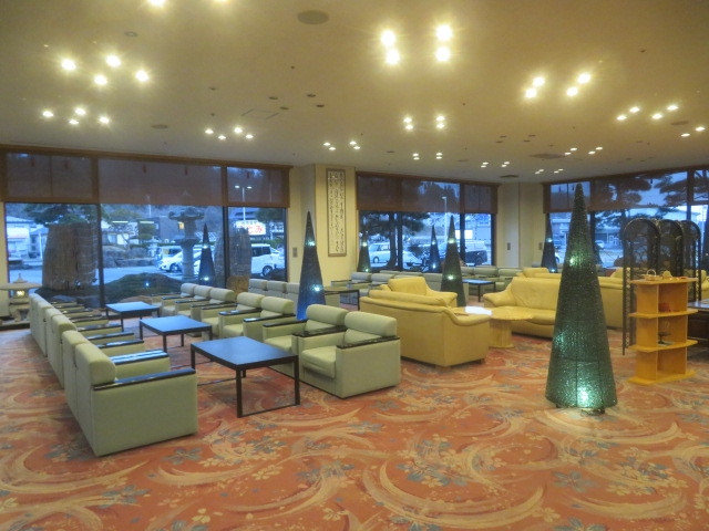 ロビーラウンジ