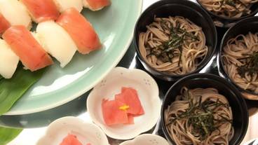 食事・飲み物 / 23