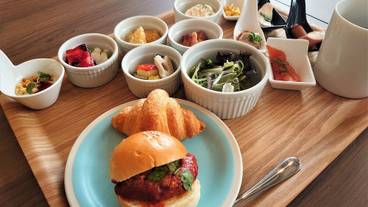 朝食ビュッフェ / 23