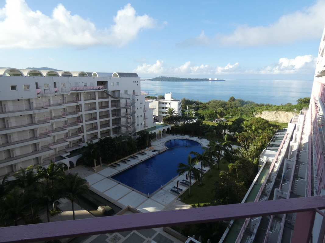 ホテルマハイナウエルネスリゾート沖縄プール