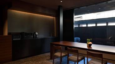 ロビーラウンジ / 2