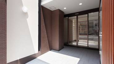 施設の入り口 / 6