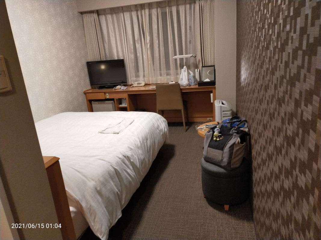 札幌駅徒歩圏のホテルでは充分な広さ。