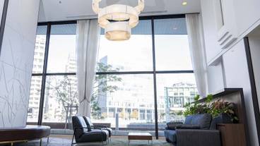 ロビーラウンジ / 11