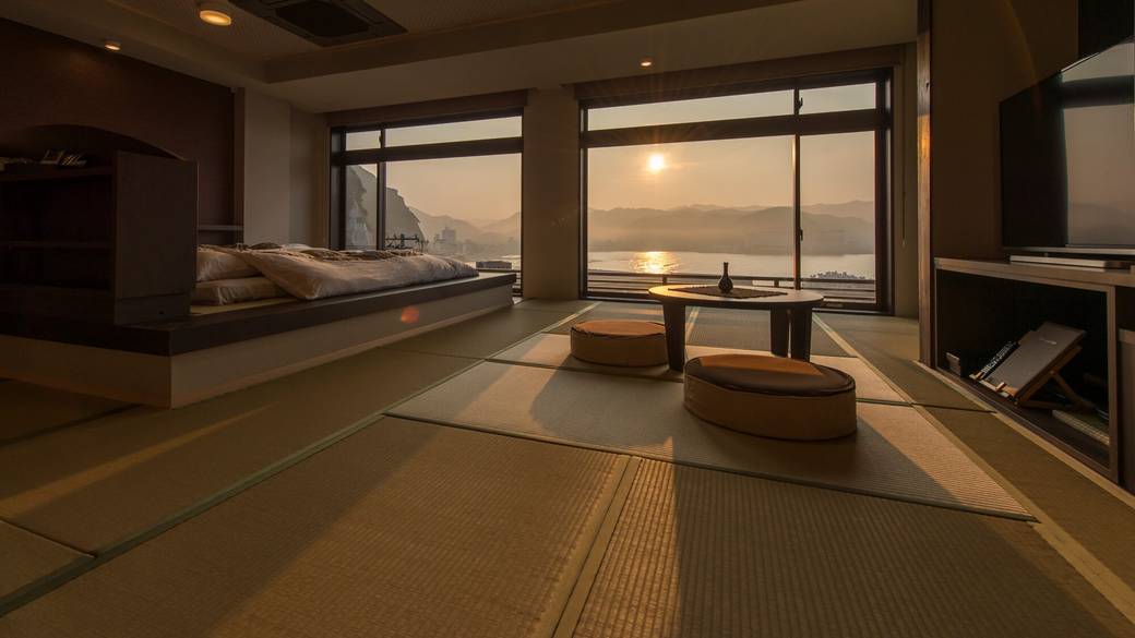 のどかな内浦湾を見て
何もしない贅沢を / 3