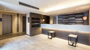 内部エントランス / 2