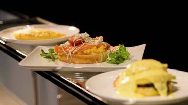 朝食ビュッフェ / 8