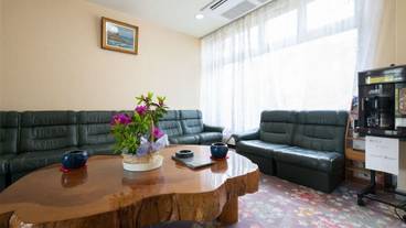 ロビー応接スペース / 2