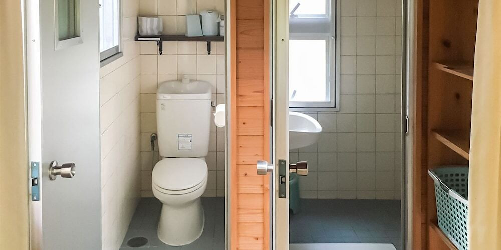 バスルームのシャワー