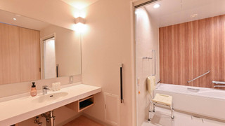 ガーデンテラス バリアフリールーム(大人3名以上はスタッキングベッド,5名からソファベッド)