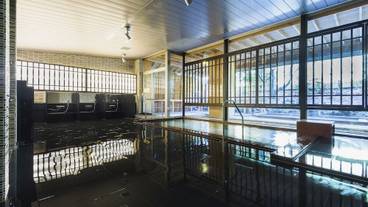 屋内スパ浴槽 / 4