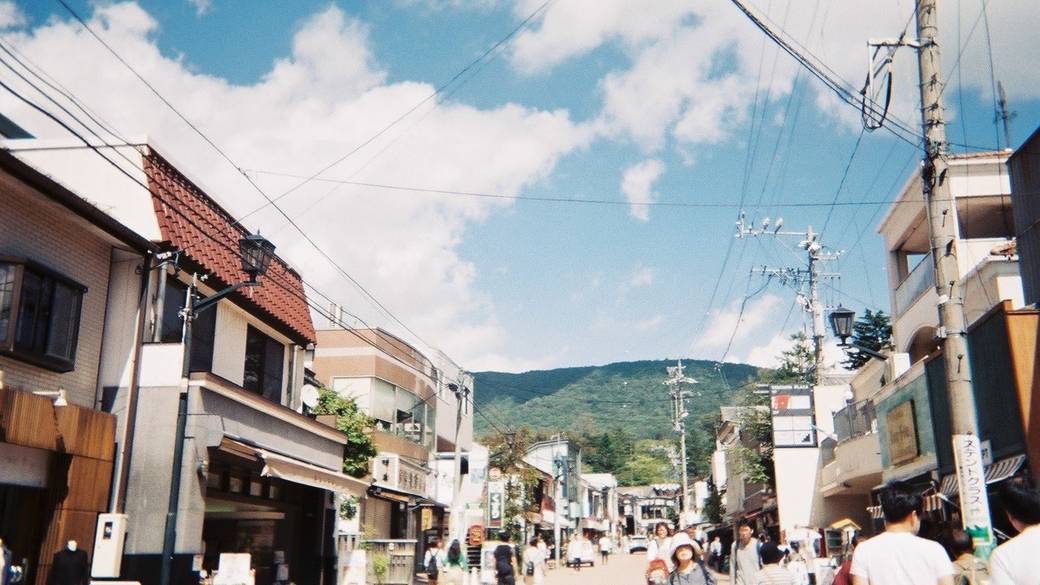旧軽井沢銀座で
たっぷり食べ歩き / 1