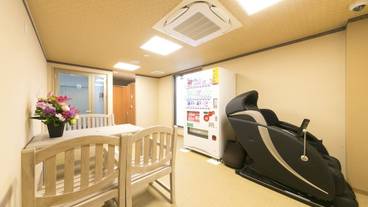 自動販売機 / 24