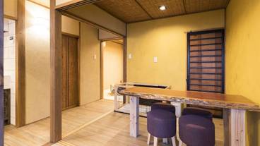 客室内のダイニングエリア / 7