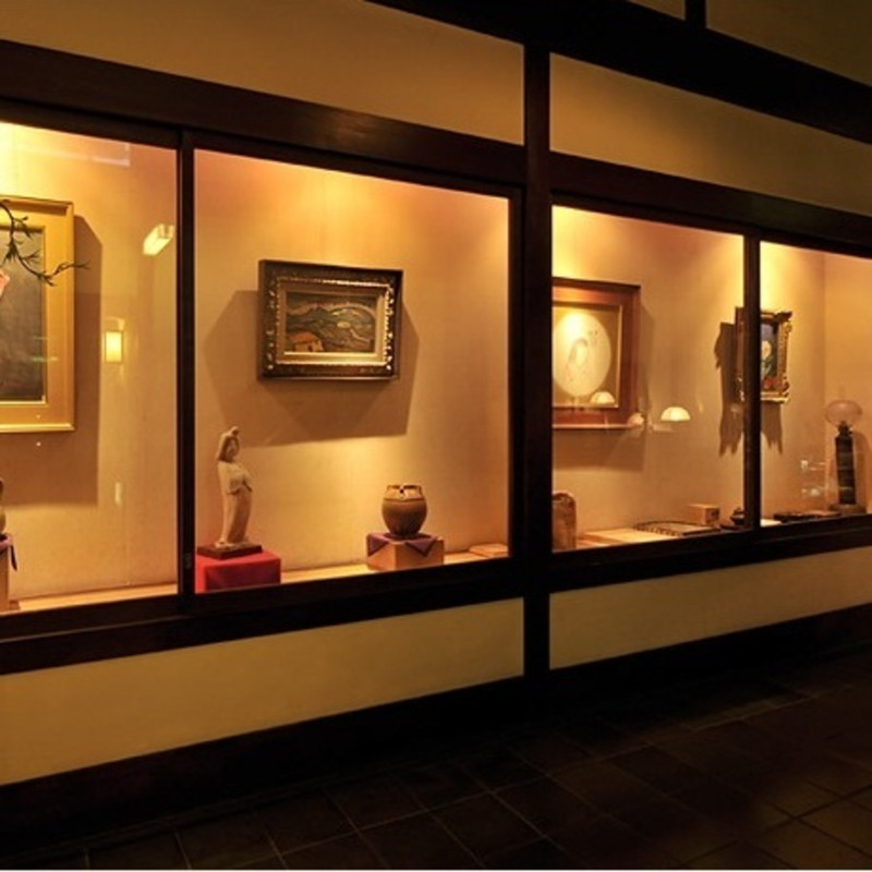 館内廊下 美術品