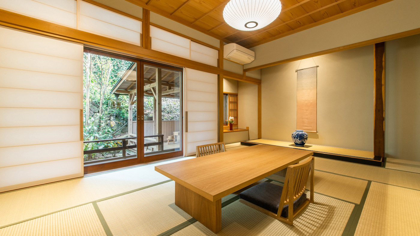 色浴衣にレイトチェックアウトも!特典盛りだくさんの温泉宿4256586