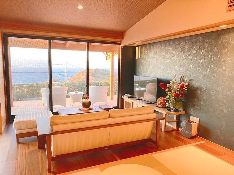 雄大な富士山と夕日を
ふたり占めしよう / 1