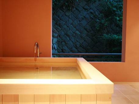 伊豆大島を正面に臨む 眺望絶佳の宿 熱川館 / 5