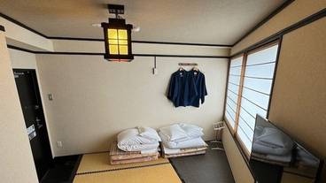 客室 / 24
