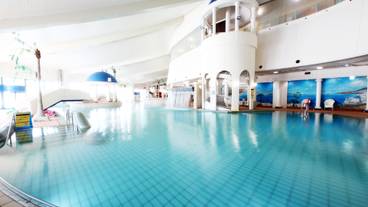 屋内ジャンボプール / 8