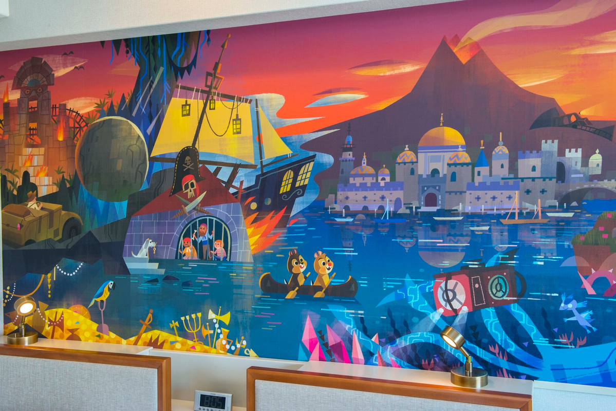 "ディスカバー"客室壁紙