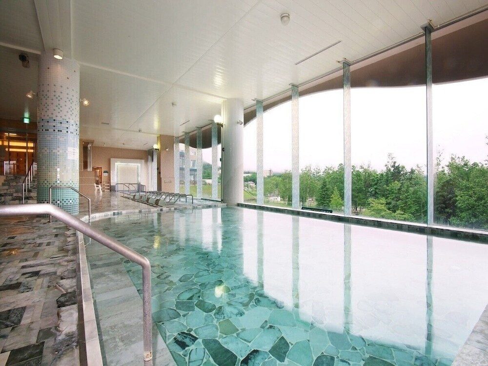 男性翡翠大浴場