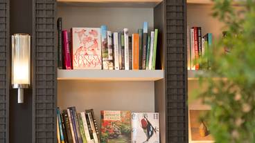 ラウンジの本 / 4