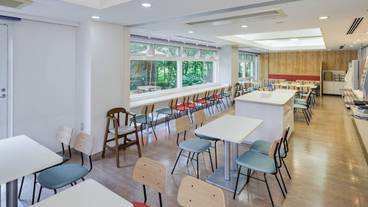 朝食スペース / 9