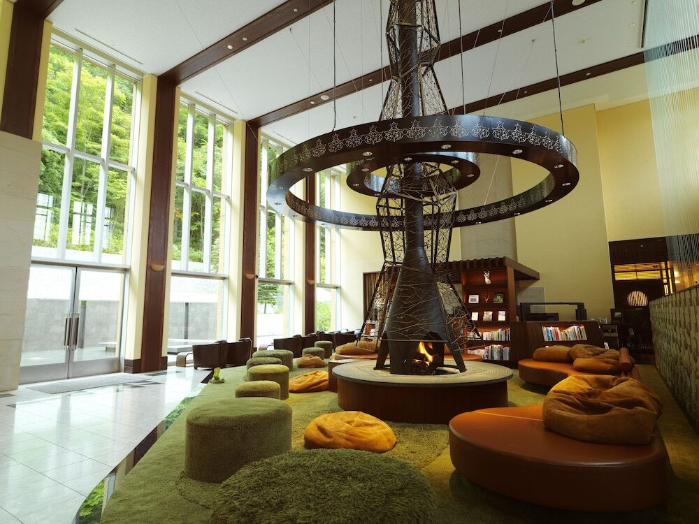 森のオアシスをイメージしたホテルで非日常を感じて3501985