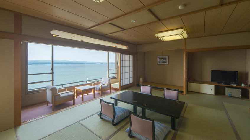 8.金沢の郷土料理と海を眺める露天風呂の宿「天空の宿　大観荘/和倉温泉」4244960