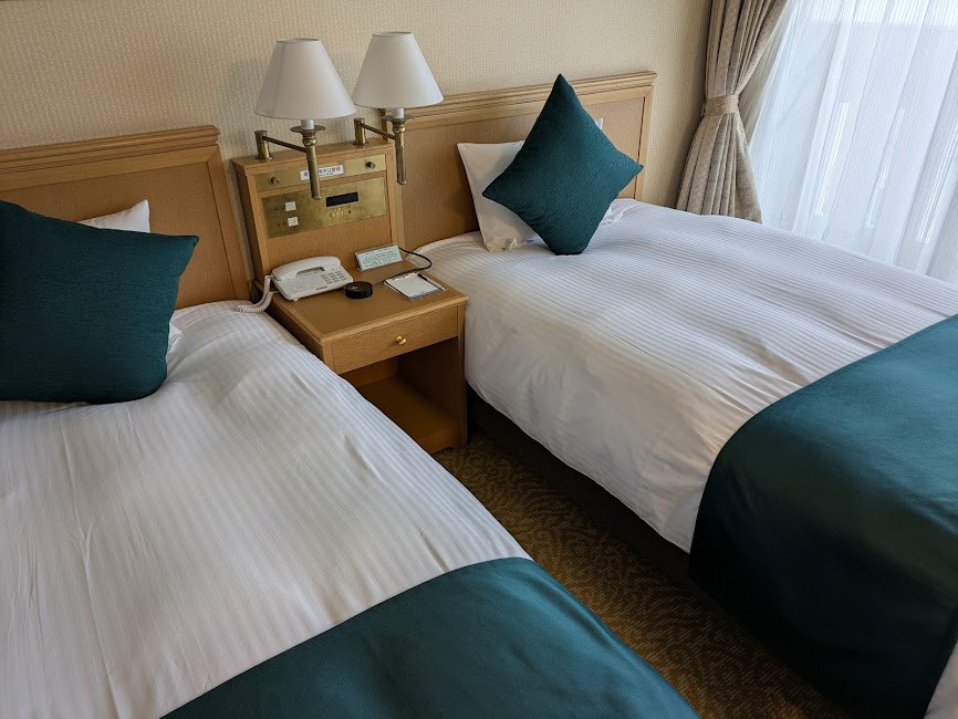 踊り子号とコラボした部屋