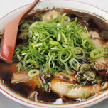 京都ラーメンのルーツに迫る！黒スープが食欲そそる「新福菜館」
