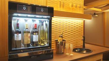 客室「金峰」専用サーバー / 4