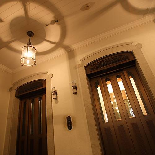 レトロなエレベーター / 5