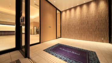 内部エントランス / 2