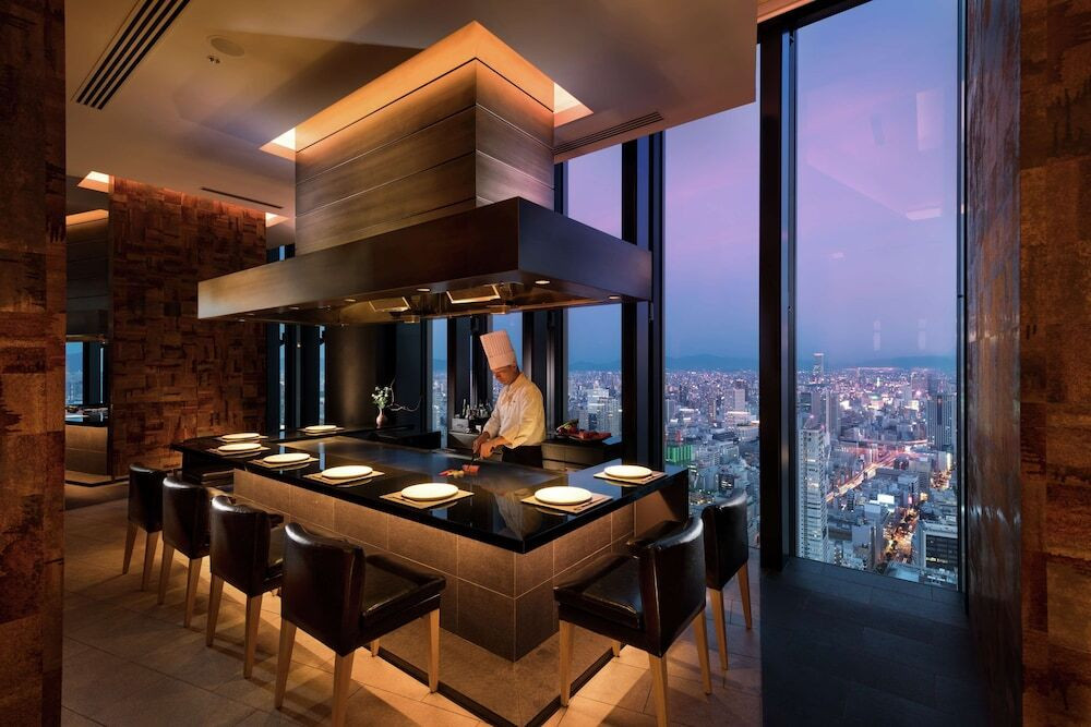 「蔵 鉄板焼&寿司」 内観 91284170