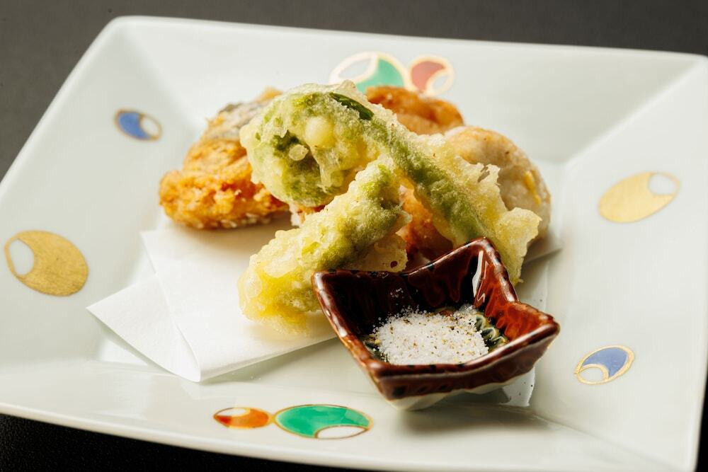 旅館のお食事処