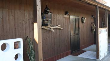 施設の入り口 / 6