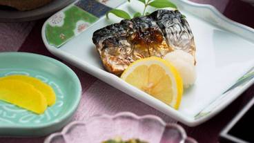 食事・飲み物 / 3