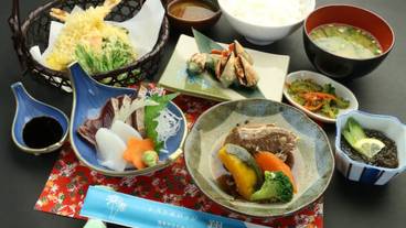 食事・飲み物 / 1