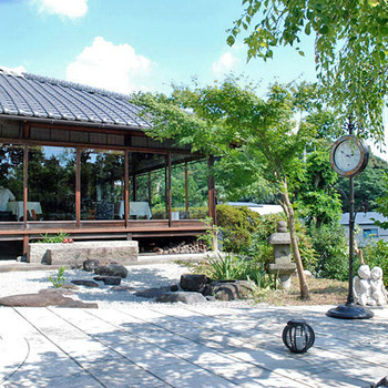 観光地へのアクセス抜群！京都市街を一望できる静かな宿4064652