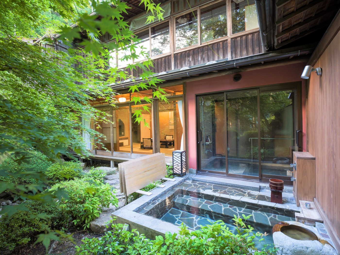 クラシカルな雰囲気が素敵！タイムスリップ感を楽しもう3956122