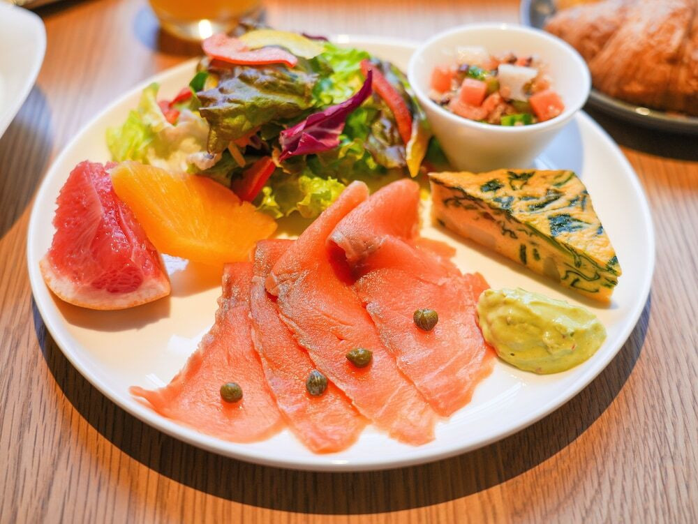 朝食