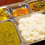 MOMO（ネパールイザカヤモモ）