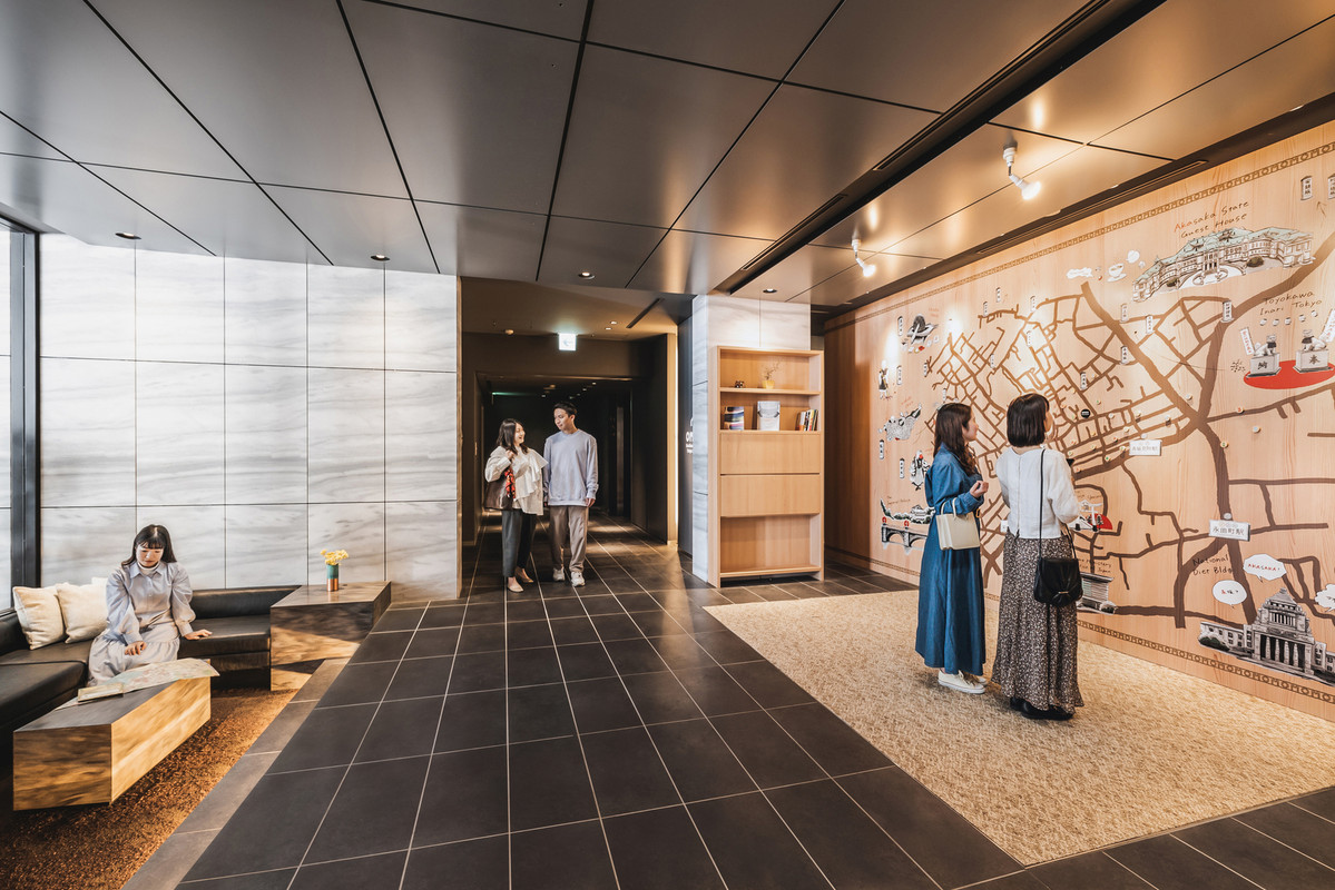 賑やかな雰囲気のOMOベース