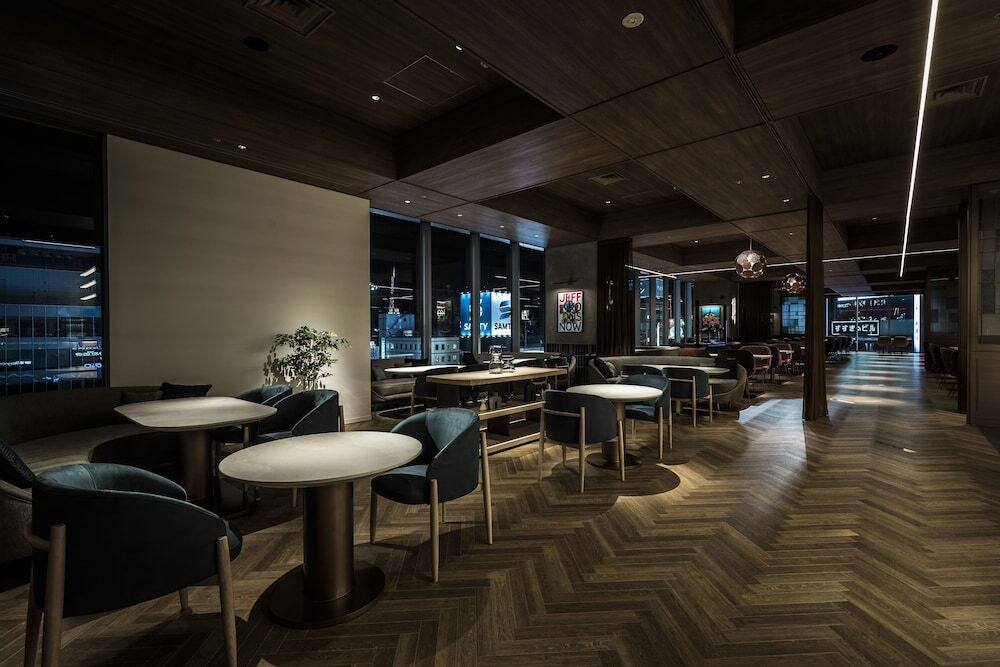 「BAR & GRILL Splish」内観